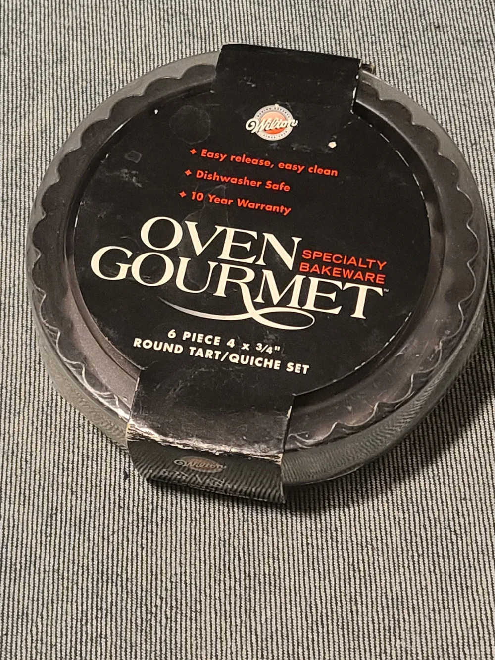 NWT Wilton Oven Gourmet Black Tart/Quiche Bakeware Set of 6 (4x3/4